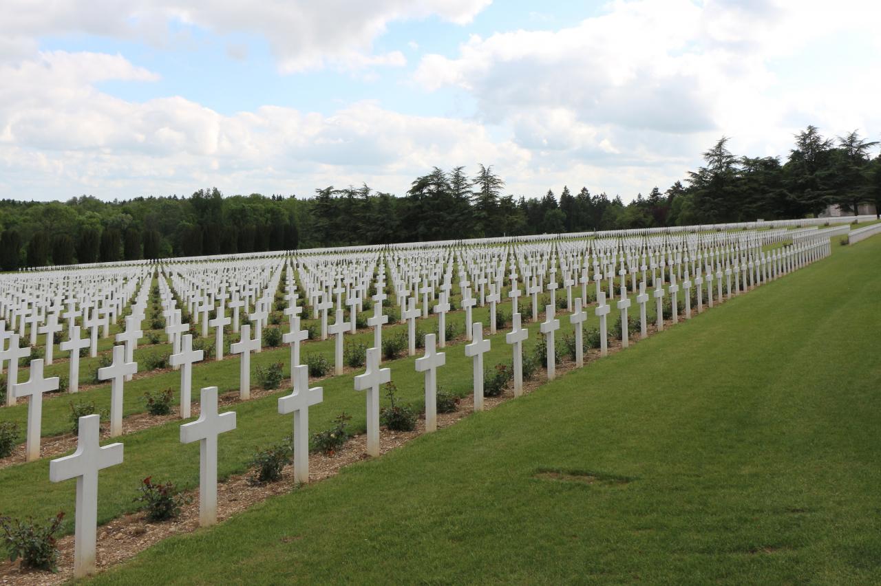 cimetiere douaumont 1700 croix